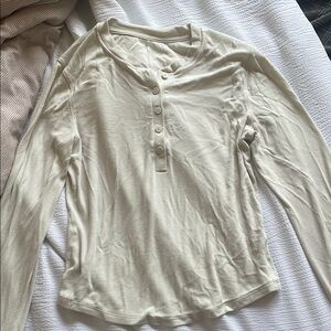 Lululemon hold tight henley bone